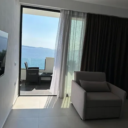 Sun Rose Sarandë